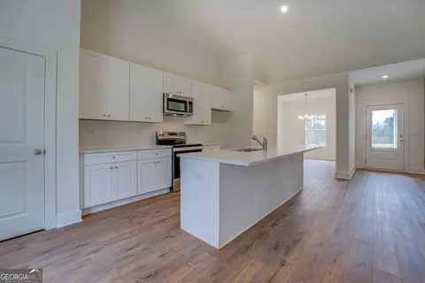 Kitchen - 71 Malcom Rd, Covington, GA 30014 photo 1 of 2
