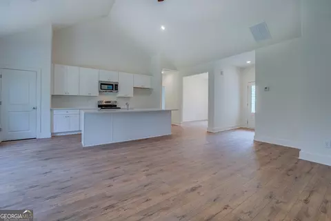Living - 71 Malcom Rd, Covington, GA 30014 photo 3 of 5