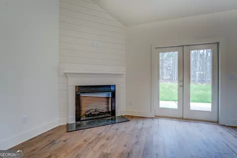 Living - 71 Malcom Rd, Covington, GA 30014 photo 4 of 5