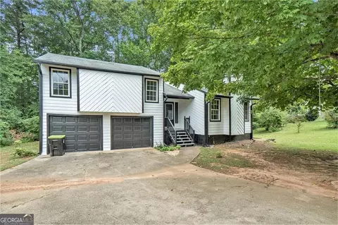 2940 Leah Ln, Douglasville, GA 30135