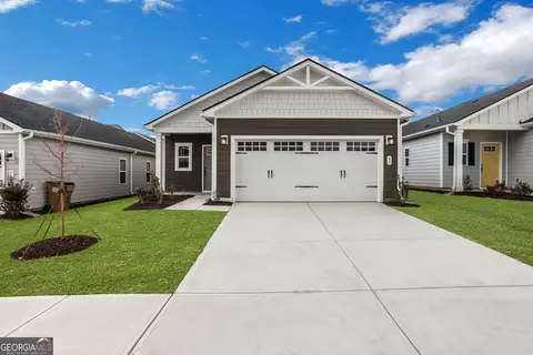 61 Storm Ln, Hoschton, GA 30548
