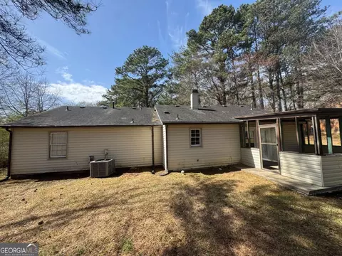 Exterior - 5872 Fox Run, Rex, GA 30273 photo 4 of 4