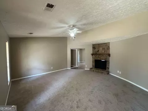 Living - 5872 Fox Run, Rex, GA 30273 photo 1 of 5