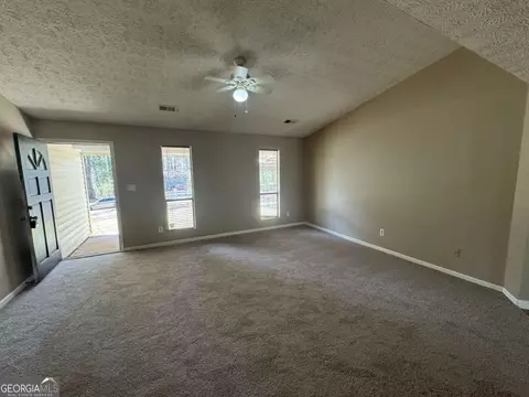 Living - 5872 Fox Run, Rex, GA 30273 photo 2 of 5