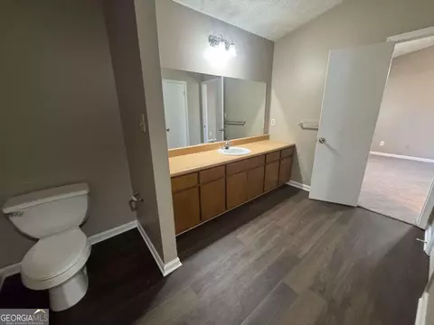 Bath - 5872 Fox Run, Rex, GA 30273 photo 1 of 4