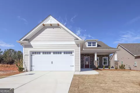 360 Redhaven Dr, Senoia, GA 30276