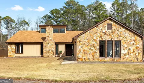 150 Old Mill Pt, Fayetteville, GA 30214