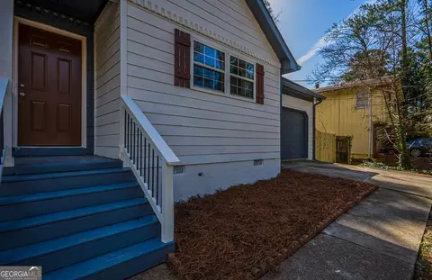 40 Cumberland Dr, Rex, GA 30273 photo 4