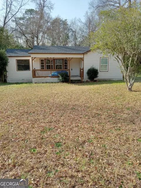 1570 Colonial Dr, Macon, GA 31204