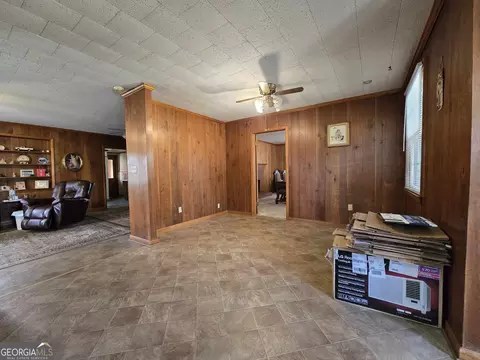 2131 College St, Comer, GA 30629 photo 10