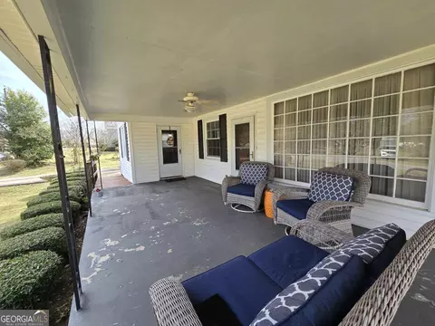 2131 College St, Comer, GA 30629 photo 5