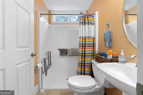 Bath - 190 Bridgemill Dr, Hampton, GA 30228 photo 3 of 6