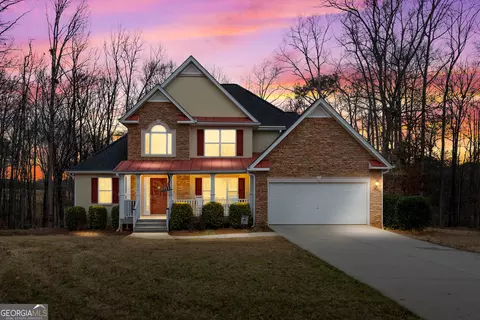 190 Bridgemill Dr, Hampton, GA 30228