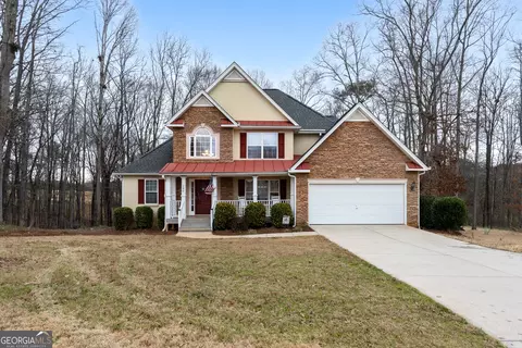Exterior - 190 Bridgemill Dr, Hampton, GA 30228 photo 10 of 11