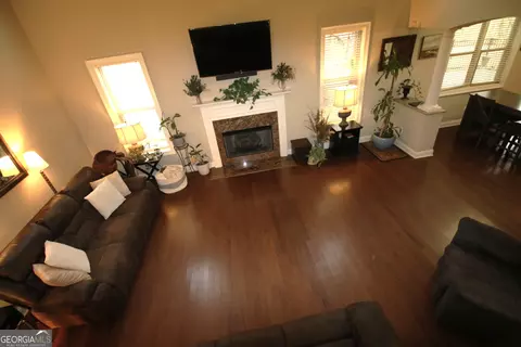 108 Creek Pointe Dr, Lagrange, GA 30240 photo 9