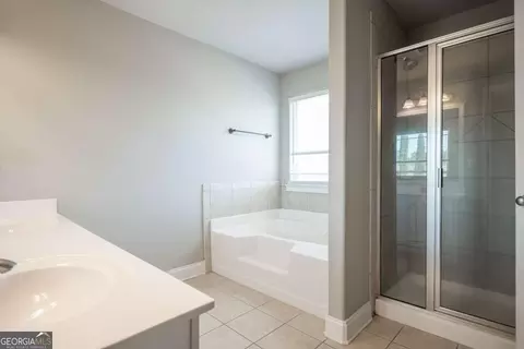 Bath - 130 Colleton Dr, Athens, GA 30606 photo 3 of 6