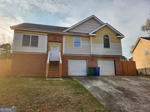 6160 Great Oaks Dr, Lithonia, GA 30058