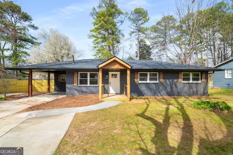 465 Hurt Rd SE, Smyrna, GA 30082