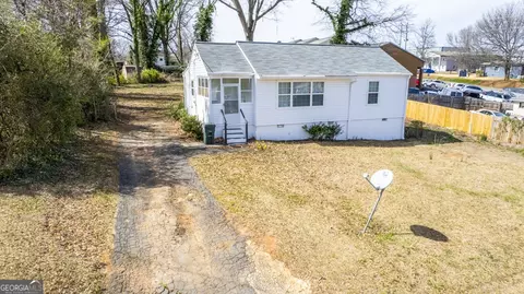 122 Goldie Dr SE, Marietta, GA 30067