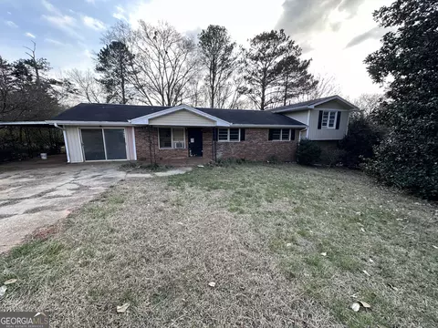 82 West Dr, Roopville, GA 30170