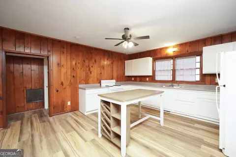 Kitchen - 237 Pulliam Dr, Jackson, GA 30233 photo 1 of 2