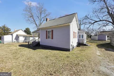 Exterior - 237 Pulliam Dr, Jackson, GA 30233 photo 1 of 2