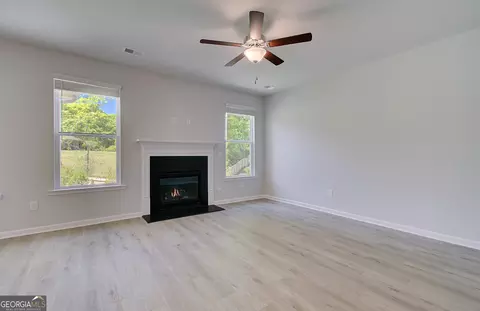 Living - 237 Chiswick Loop, Stockbridge, GA 30281 photo 1 of 3