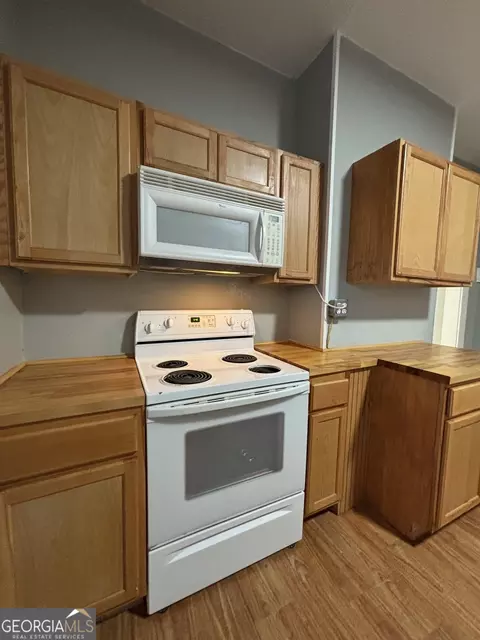 Kitchen - 18 Laurel St, Covington, GA 30014 photo 4 of 5