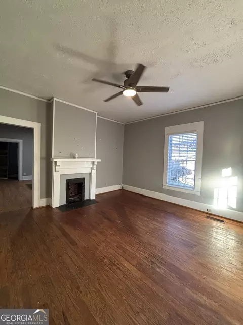 Living - 18 Laurel St, Covington, GA 30014 photo 1 of 3
