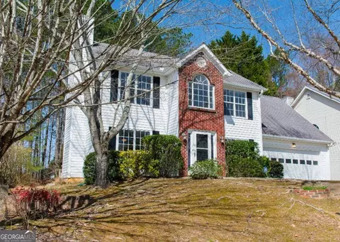 762 Simon Park Cir, Lawrenceville, GA 30045