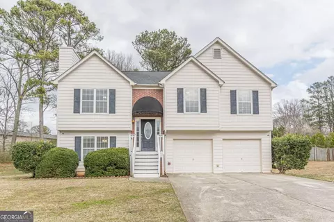 71 Farm St, Hiram, GA 30141