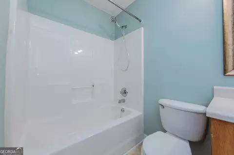Bath - 117 Oldfield Ct, Centerville, GA 31028 photo 1 of 5