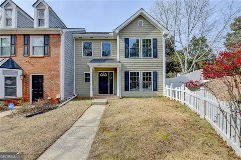 1284 Warsaw Rd, Roswell, GA 30076