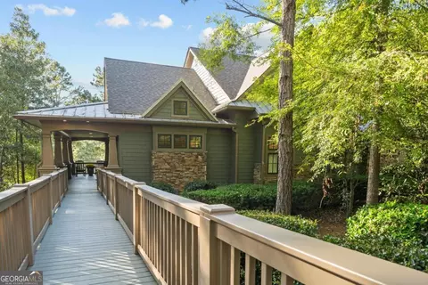1040 Royal Ln, Greensboro, GA 30642
