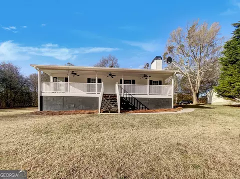 255 Pine Valley Dr, Powder Springs, GA 30127