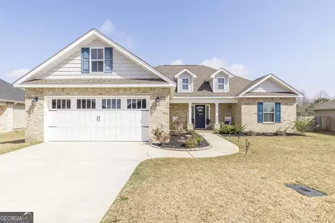 312 Creek Ridge Dr, Warner Robins, GA 31088