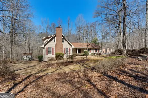 135 Flat Creek Ct, Fayetteville, GA 30214