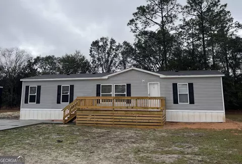 4720 Otter Creek Cir, Blackshear, GA 31516