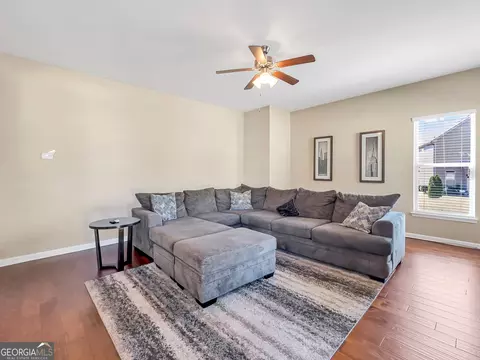 7019 Diamond Dr, Rex, GA 30273 photo 5
