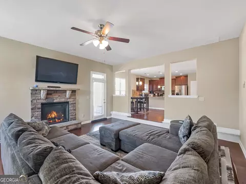 7019 Diamond Dr, Rex, GA 30273 photo 8