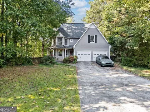 395 Lake Swan Ct, Hiram, GA 30141