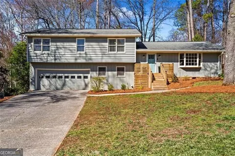 5403 Woodberry Cir, Marietta, GA 30068