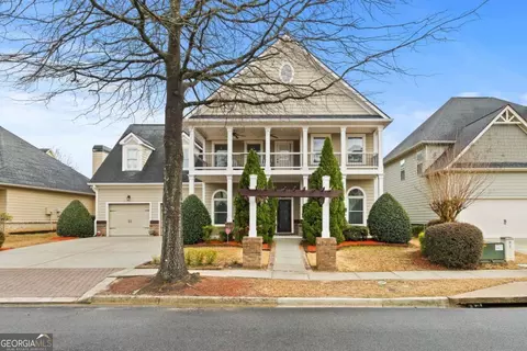 654 Crystal Cove Ct, Loganville, GA 30052
