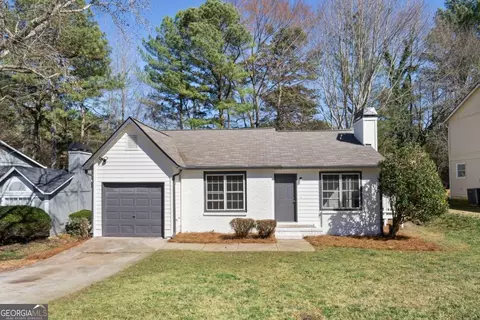 2070 Charles Cudd Ct, Lithonia, GA 30058