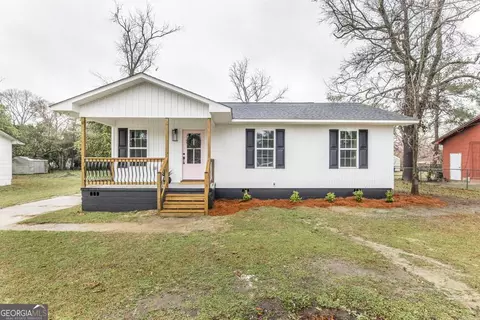 703 Stewart Ave, Dublin, GA 31021