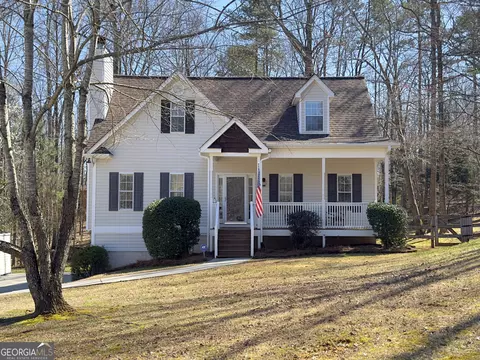 22 Moonlight Drs SE, Acworth, GA 30102