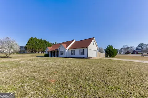 39 Thorne Berry Dr, Hampton, GA 30228 photo 3