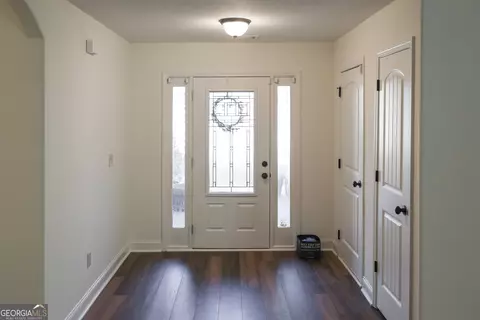 Entry Way - 498 Redtail Rd, Jefferson, GA 30549 photo 2 of 5
