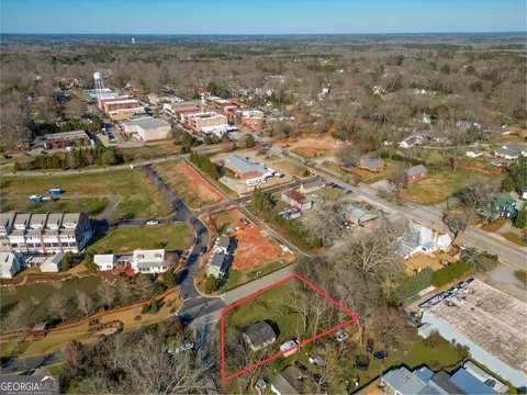 103 Morgan St, Senoia, GA 30276