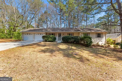 101 Saddlebrook Dr, Peachtree City, GA 30269